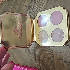 Too Faced Jewel Crush  Limited Edition Set Blush and Highlighter Collection